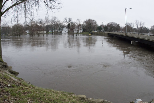river flood pontiac vermillionriver