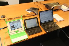 Comparing the OLPC, an old Psion Series 7 and a Thinkpad X31 (w. Ubuntu)