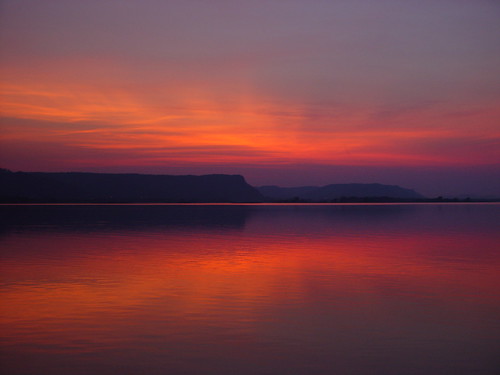 sunset sky lake beautiful wisconsin clouds river mississippi colorful day cloudy valley serenity bluff onalaska frenchisland