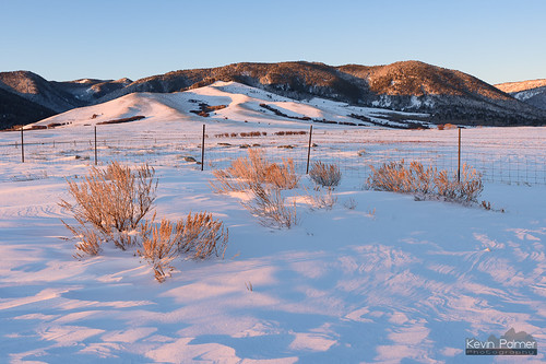 story wyoming cold winter december snow snowy frigid subzero clear early morning nikond750 bighornmountains tamron2470mmf28 battlefield wagonbox foothills drifts sunny blue sky
