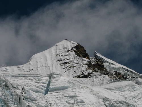 nepal trek geotagged peak mountaineering summit islandpeak solukhumbu sagamartha geo:lat=2792052610906926 geo:lon=8693503490426679
