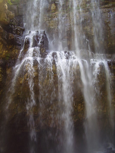 waterfall hiking may trails 2007 virginfalls virginfallssna