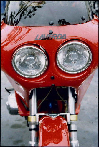 view santabarbara motorcycle motorcycleshow laverda red leica m2 california film headlights classic
