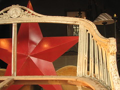 old seat and comunist star - Photo of Châlons-sur-Vesle