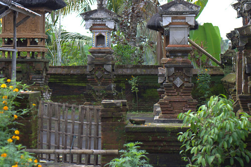 bali trek indonesia temple payangan