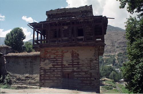 pakistan west castle asia fort north rowan nwfp province frontier highquality chitral unfinished2011