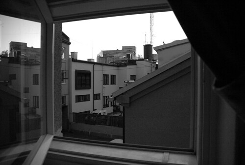 finlandtour2005 edited finland suomi finnland jakobstad pietarsaari hotel view window yard backyard night midnightsun brightnight warm geotagged geolat6367548 geolong2270585
