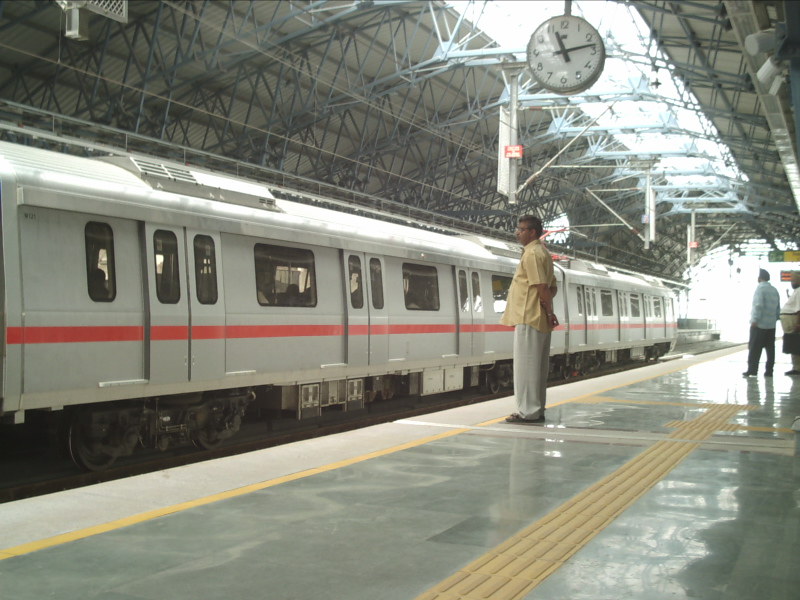 Delhi Metro @ Pitampura stop