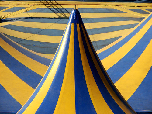 blue lines yellow catchycolors germany colorful circus stripes tent symmetry dome kiel manege bigtop blueribbonwinner interestingness241 i500 wilhelmplatz colorphotoaward