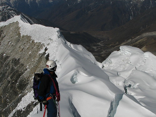 nepal trek geotagged peak ridge climbing mountaineering summit islandpeak solukhumbu sagamartha geo:lat=2792052610906926 geo:lon=8693503490426679