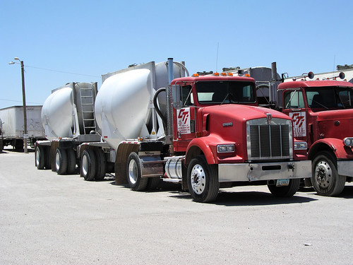 rillito az arizona cement trucks industrial geotagged cti truck geolat32408434 geolon111143049 jgoldpac 2005