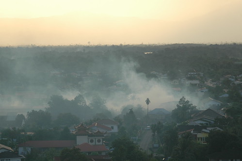 sunset geotagged smoke sarawak malaysia kuching geo:lat=1544523 geo:lon=110332260