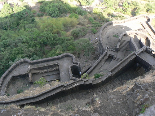 ruins fort ramparts killa lonavala westernghats sahyadri hillfort konkan lohagad malavli sahayadri मळवली theironfort लोहगड किल्ला