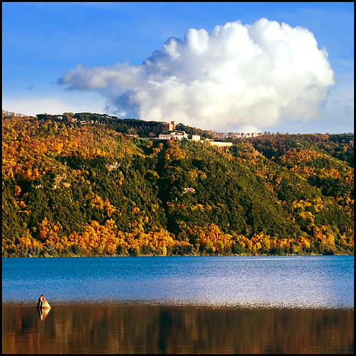 blue autumn trees italy cloud lake water alberi italia nuvola blu boa acqua autunno castelgandolfo lagoalbano valerioi palazzolo didinto