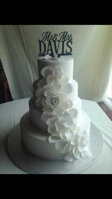 White Wedding Cake by Erica Beckens of Le Petite Chef Custom Baked Goods