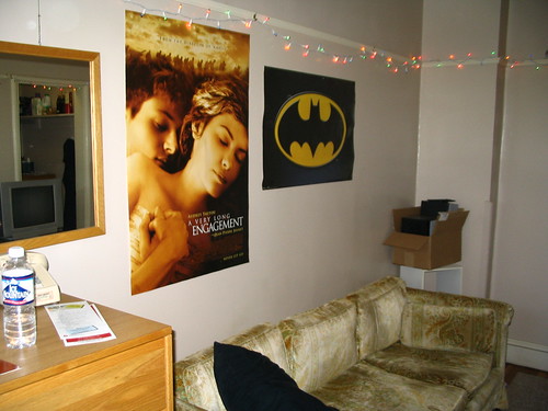 september 2005 miamiuniversity peabody western oxford ohio dorm room posters couch