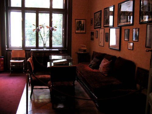 Freud's waiting room