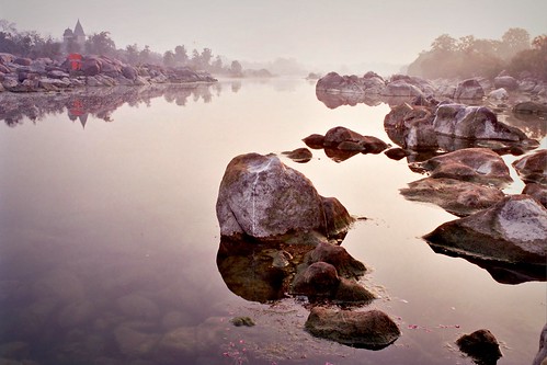 morning travel india water fog sunrise river rocks madhyapradesh orchha lprivers