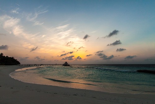 sun beach sunrise malediven reethibeach