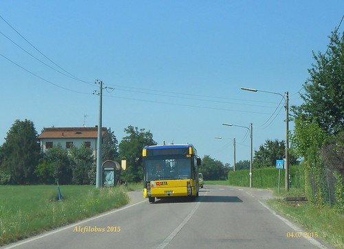 autobus Busotto n°75 in strada Albareto - linea 10