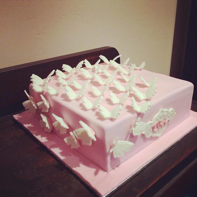 Cake by Kiss and Bake Up