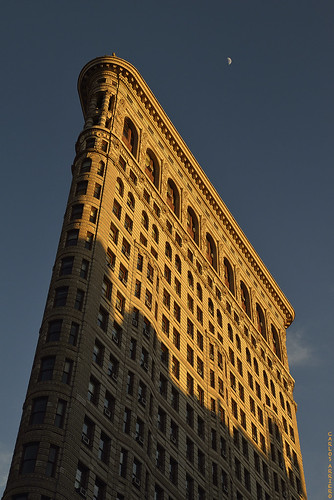 Flatiron building and the Moon (New York)