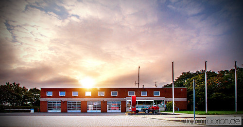 marcinadrian wesseling feuerwehr feuerwehrwesseling firedepartment strażpożarna sunrise sky street photography architecture