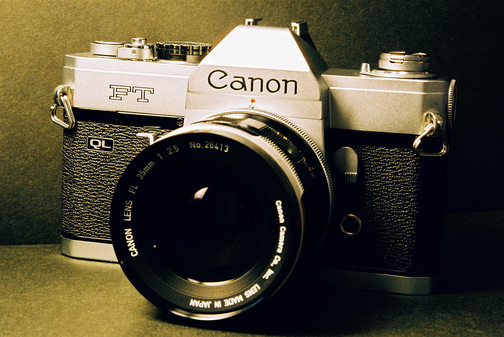 B&W Canon FT QL, FL 35mm F2.5