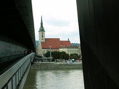 Bratislava - 'Nový Most' (New bridge)