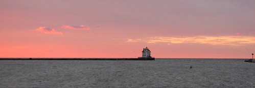 lorain lighthouse harbor greatlakes lakeerie ohio