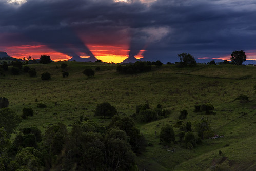 cloudsstormssunsetssunrises clouds sky sunsetsandsunrisesgold sunset weather australia country queensland q