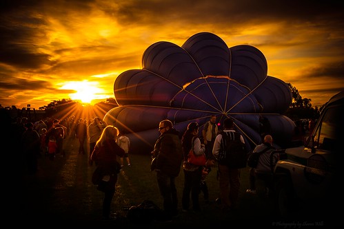 australia southaustralia balloonfestival strathalbyn balloonnightglow strathalbynballoonnightglow
