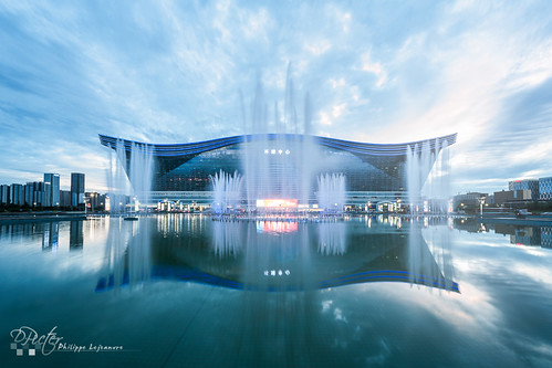 china blue sunset fountain architecture reflections chine chengdushi globalcenter sichuansheng