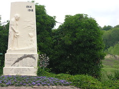 La Faloise WW1 Monument 19 - Photo of Fransures
