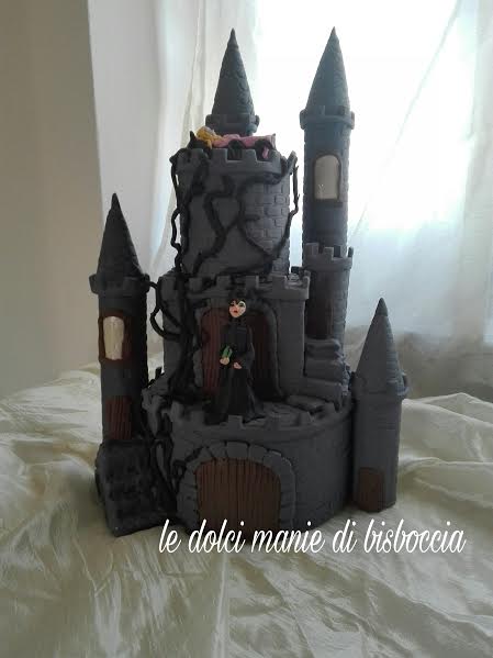 Castle Cake by Simonetta Carta of Le dolci manie di Bisboccia
