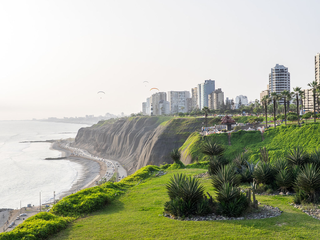 Lima sur le bord du Pacifique