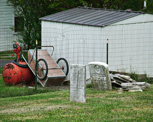 pennsylvania cemetery tombstones graves gravestones wagon tank pillow grandview pile abandoned forsakenthings