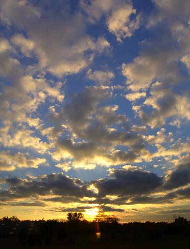 2005 sunset sky fall clouds geotagged october callawaycounty 10thavenue fultonmisssouri geo:lat=388603 geo:lon=919595 notley ruralphotography notleyhawkins missouriphotography httpwwwnotleyhawkinscom notleyhawkinsphotography
