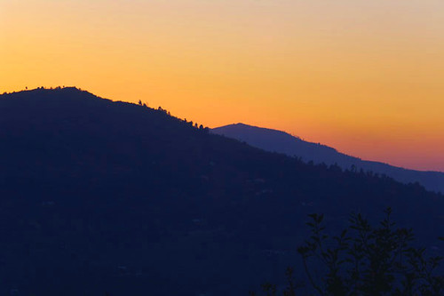 sunset sky india mountains silhouette geotagged lowlight dusk availablelight indian himalayas himachalpradesh continuum anindo kotgarh geo:lat=31316911 geo:lon=77482981 anindoghosh