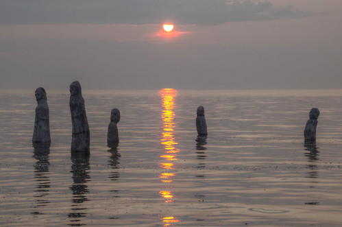 sunset sculpture gulf gimp québec stlawrence stlaurent crépuscule saintlaurent gaspe gaspésie golfe sainteflavie d5100