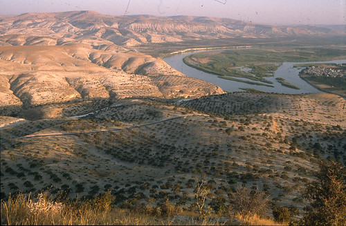 archaeology river ancienthistory middleeast ground scannedfromslide atmeydani geotaggedbasedonsite balkiszeugma zeugmaarchaeologicalproject