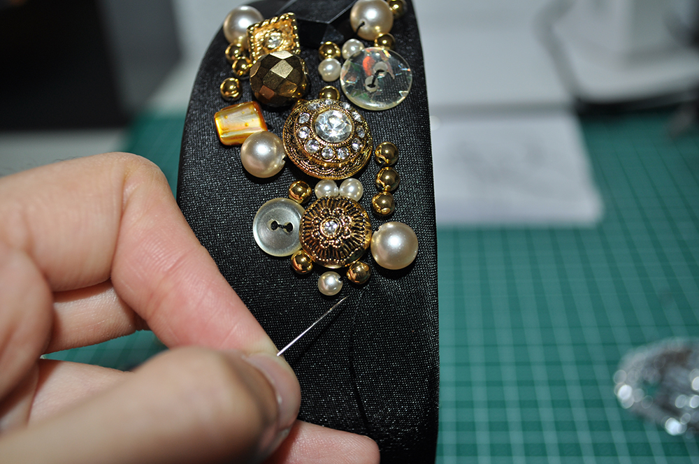 valencia fashion blogger easy diy jeweled dolce gabbana inspired fashion tutorial baroque