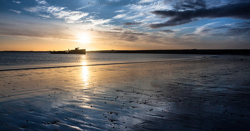 morning sea sky seascape reflection abandoned beach water sunrise canon landscape island eos bay coast scotland boat spring sand orkney outdoor north scenic rusty peaceful wideangle calm shipwreck shore northsea land april coastline lowtide dslr derelict atmospheric mainland 2011 ef1740 50d inganess