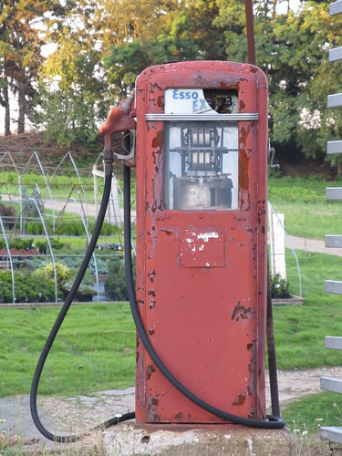 old classic pennsylvania pump pa esso gasolinepump essoextra indianacountypa pikespeakpa