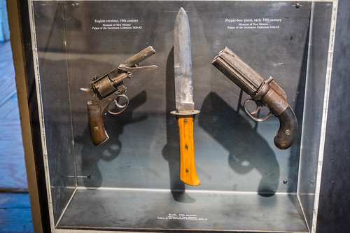 lincoln wildwest historic museum knife usa guns revolvers unitedstates pistols town newmexico
