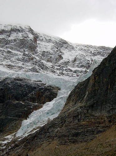 canada angel geotagged rockies glacier alberta rockymountains angelglacier jaspernp claudemunich clavell geo:lat=5278117 geo:lon=118183365