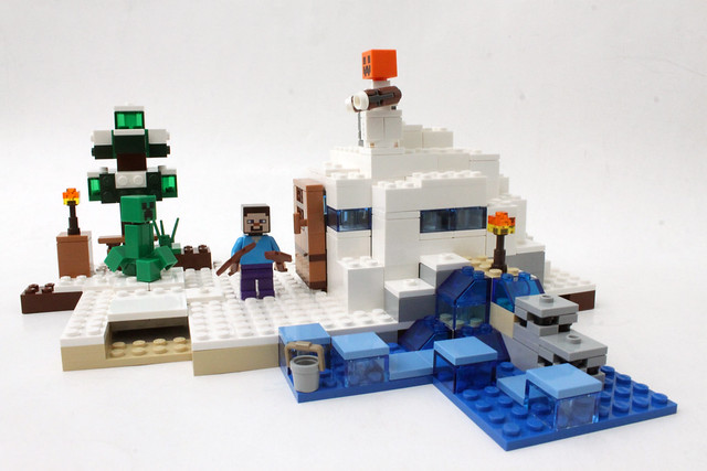Review - 21120 LEGO Minecraft The Snow Hideout από BRICKFAN 19135470504_a01f32a7bd_z
