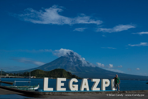 boulevard legazpi mayon mount philippines volcano legazpicity bicol