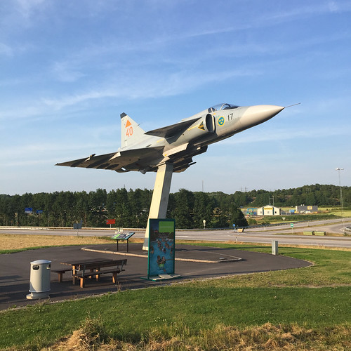 photography se fighter display sweden aircraft jet f22 uncropped viggen iphone blekinge 2015 ronneby ja37 iphonephoto blekingelän ¹⁄₁₀₀₀sek iphone6 iphone6backcamera415mmf22 22904082015185958 västraronneby