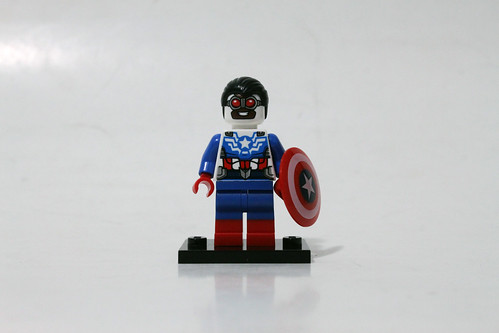 LEGO Marvel Super Heroes SDCC 2015 All New Captain America (Sam Wilson)